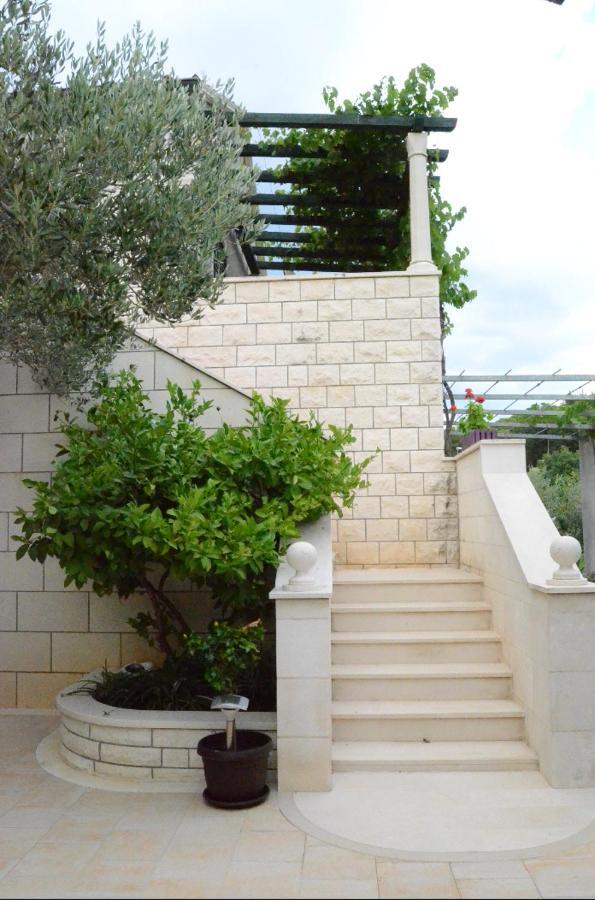 Apartments Darija & Pero ปูชิสชา ภายนอก รูปภาพ